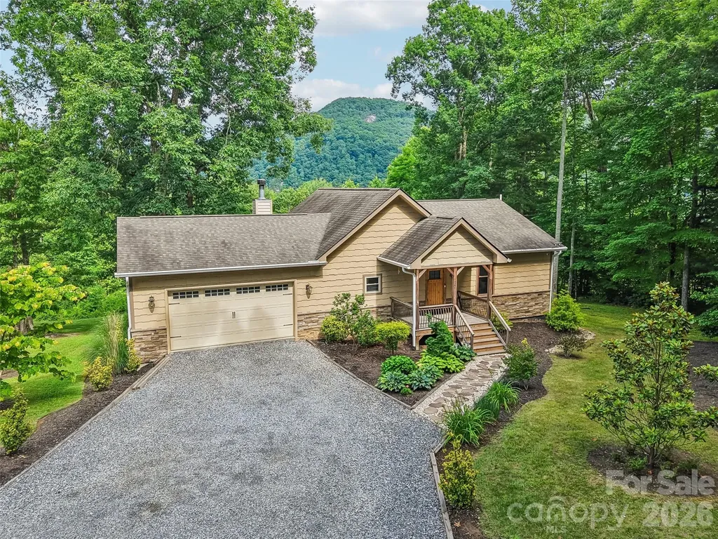 77 Willow Stone Way Hendersonville NC 28792