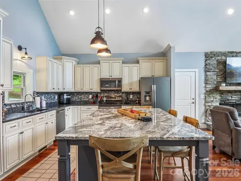77 Willow Stone Way Hendersonville NC 28792
