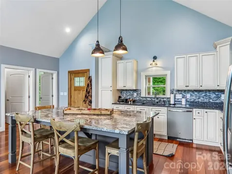 77 Willow Stone Way Hendersonville NC 28792