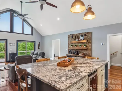 77 Willow Stone Way Hendersonville NC 28792