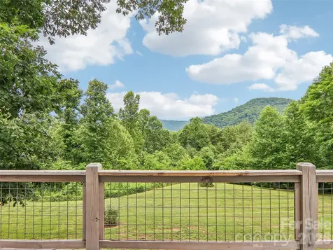 77 Willow Stone Way Hendersonville NC 28792