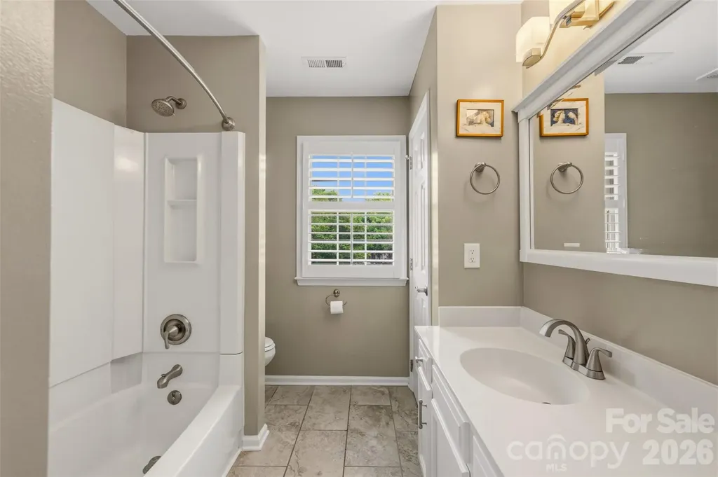 6202 Hickory Cove Lane Charlotte NC 28269