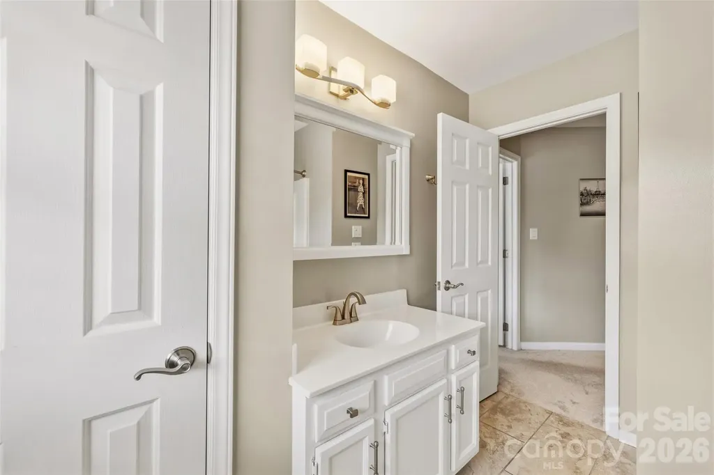 6202 Hickory Cove Lane Charlotte NC 28269