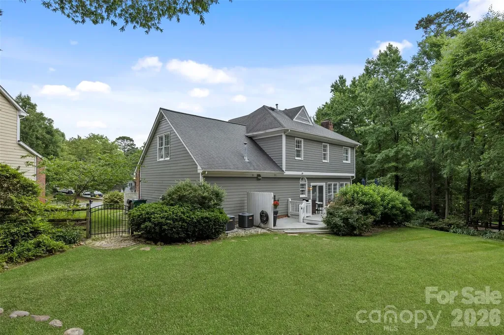 6202 Hickory Cove Lane Charlotte NC 28269