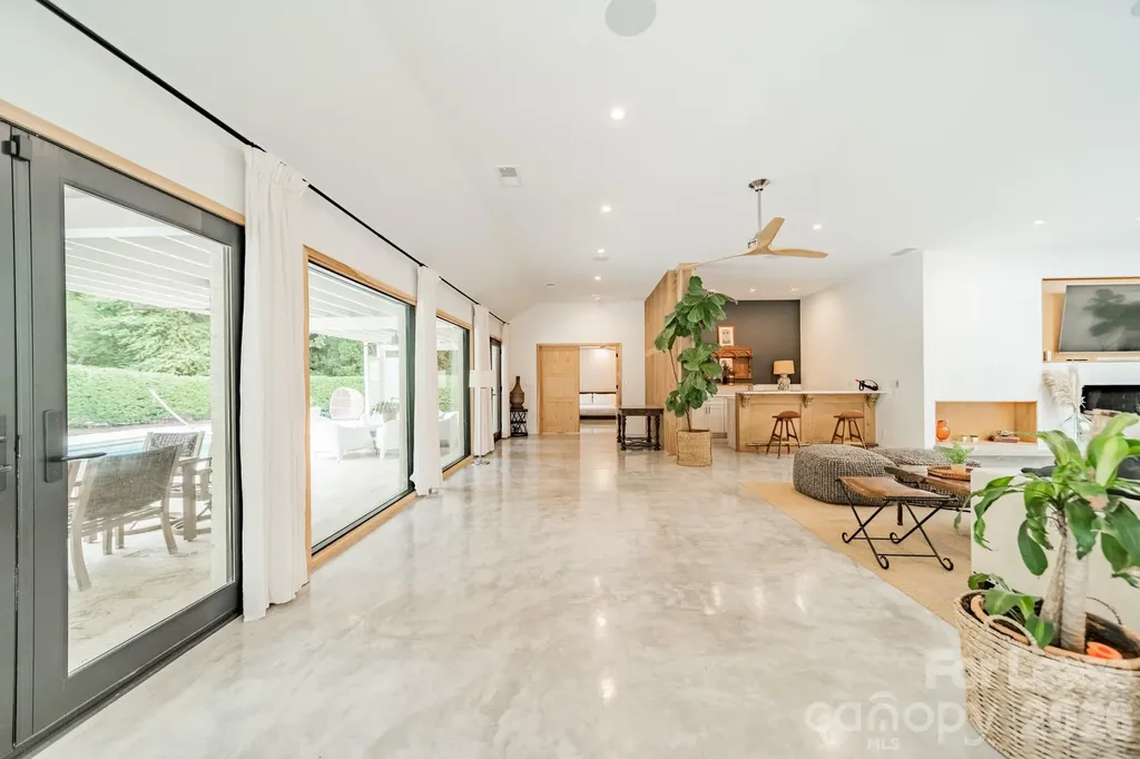 3622 Knapdale Lane Charlotte NC 28226