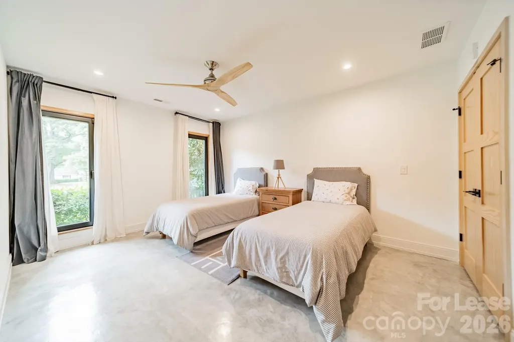 3622 Knapdale Lane Charlotte NC 28226