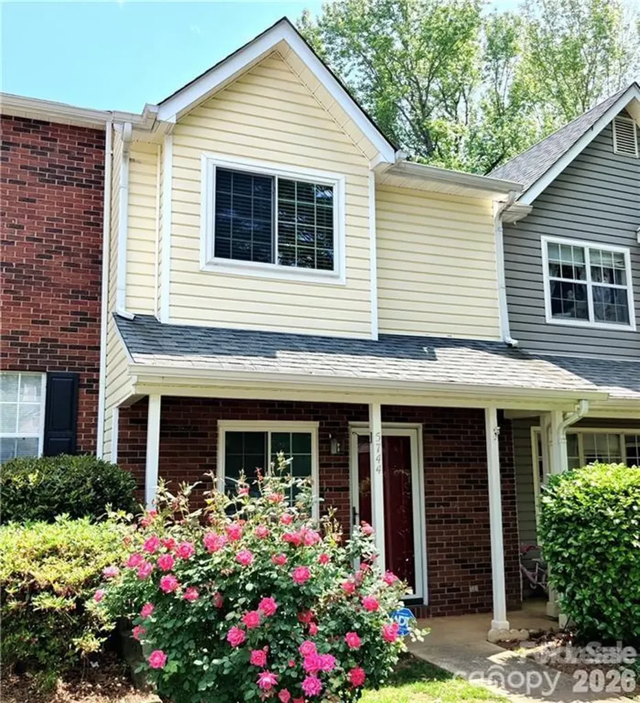 5744 Prescott Court Charlotte NC 28269