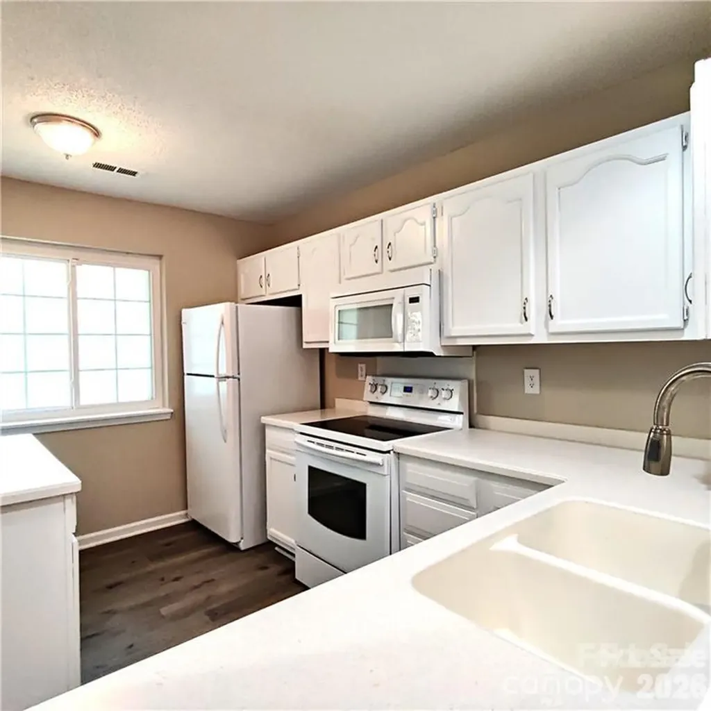 5744 Prescott Court Charlotte NC 28269