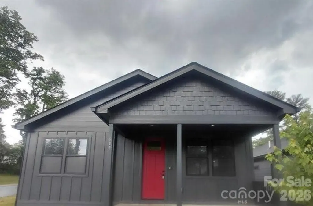 619 W Allen Street Hendersonville NC 28739