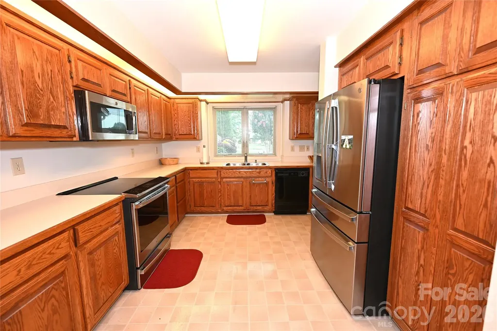 3675 Rock Bridge Drive NE Conover NC 28613