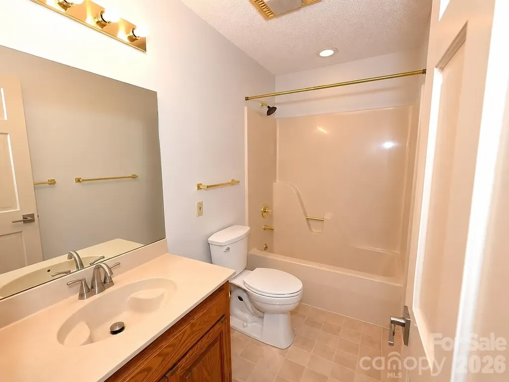 3675 Rock Bridge Drive NE Conover NC 28613