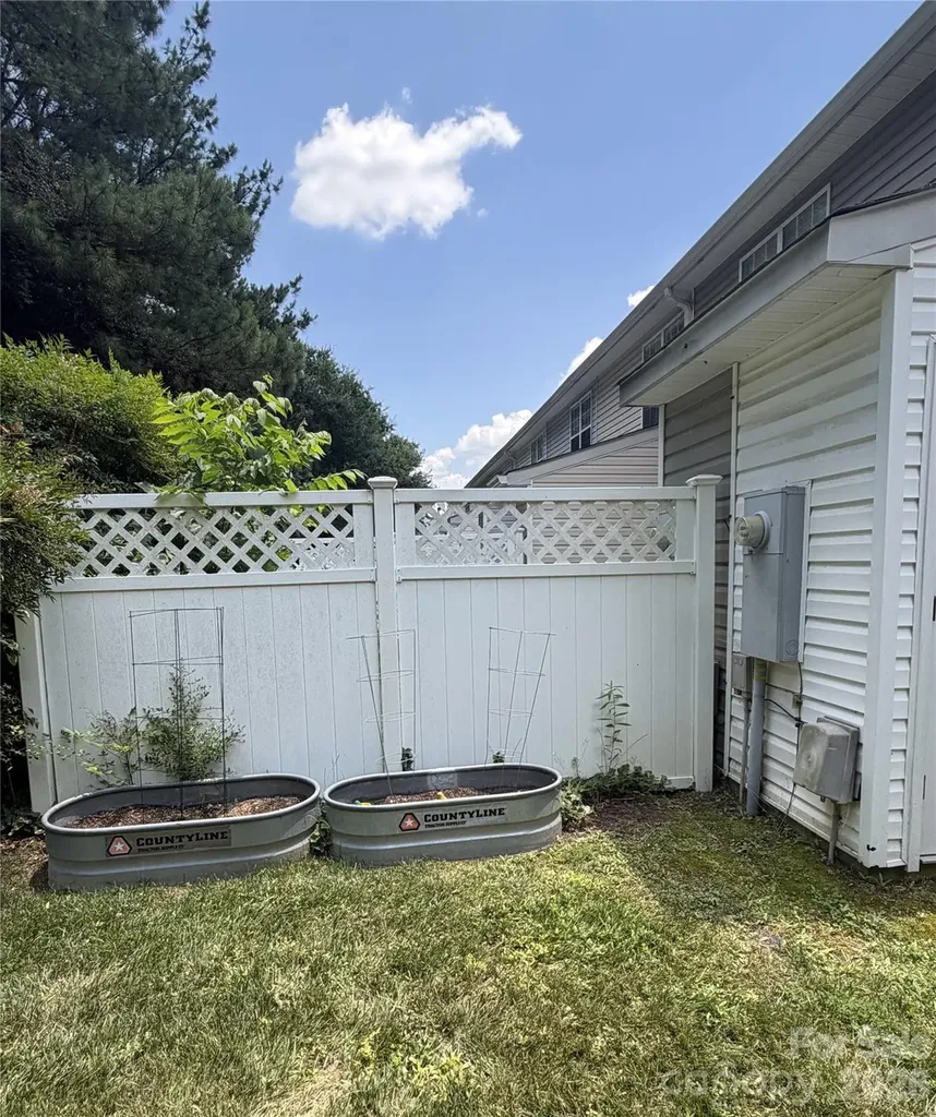 2850 Mayer House Court Charlotte NC 28214