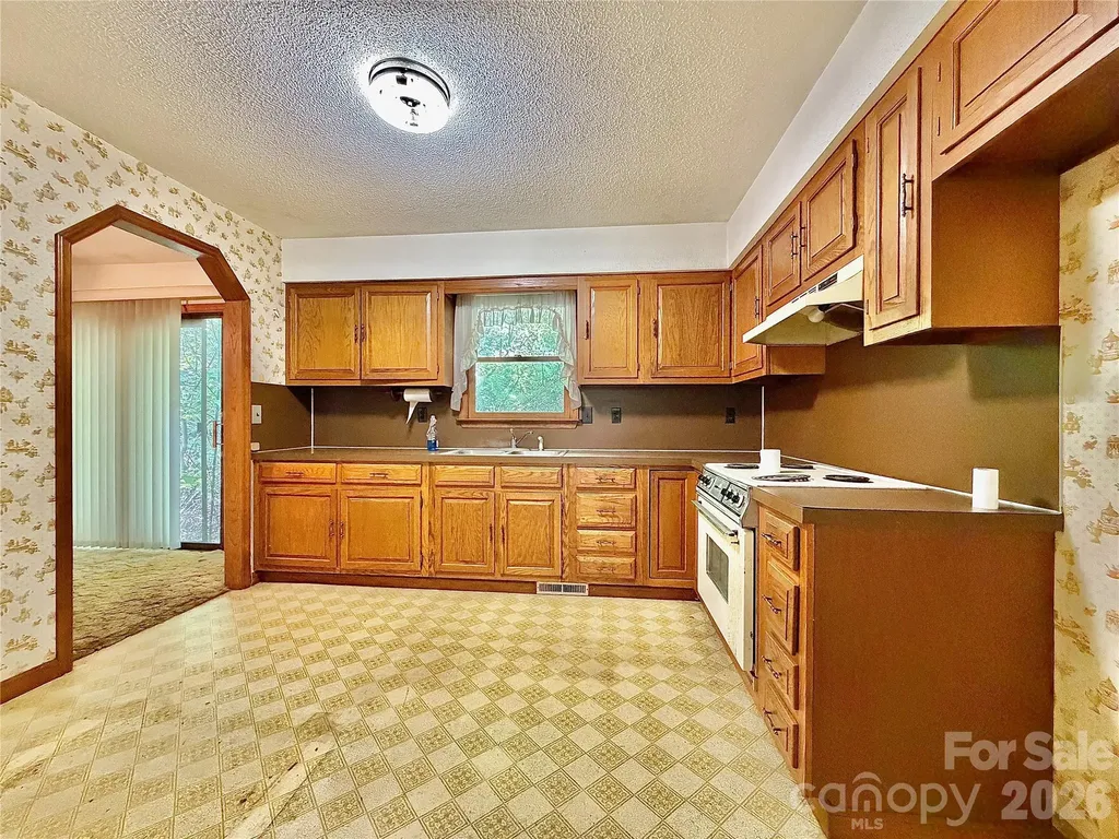 185 Dulaney Drive Nebo NC 28761
