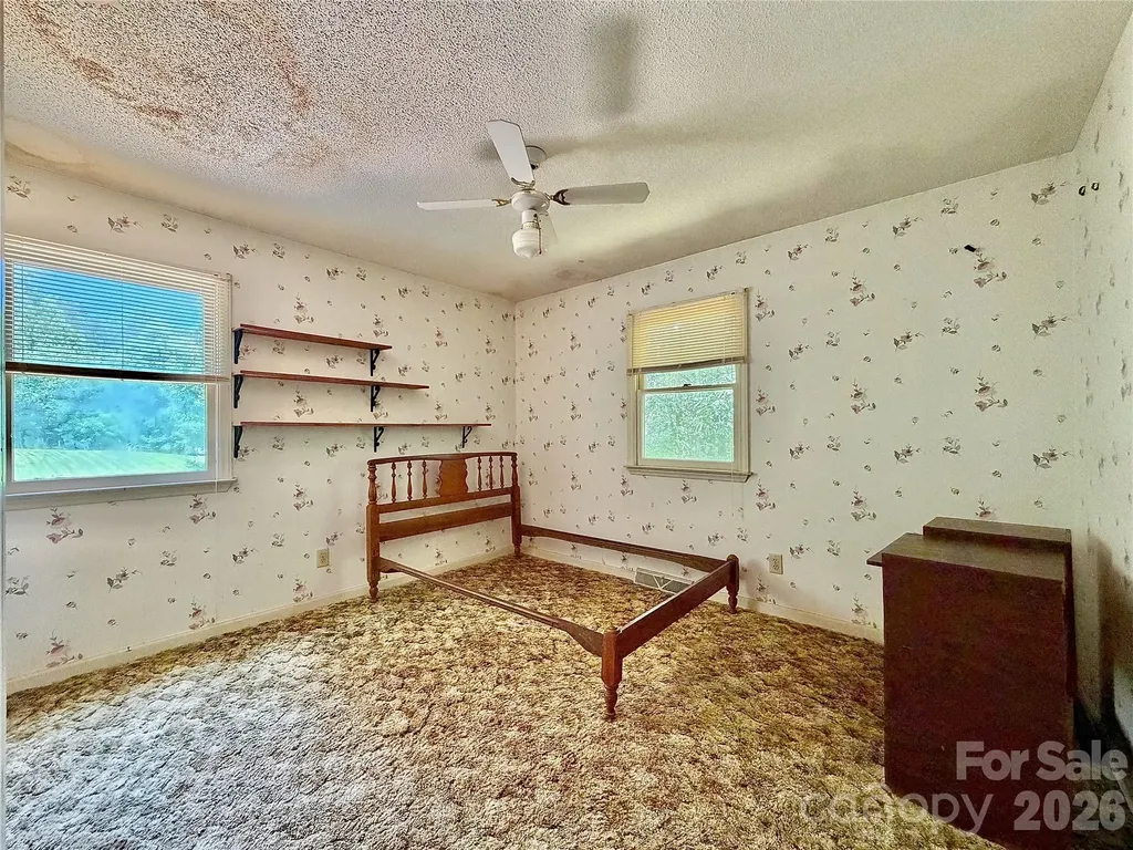 185 Dulaney Drive Nebo NC 28761