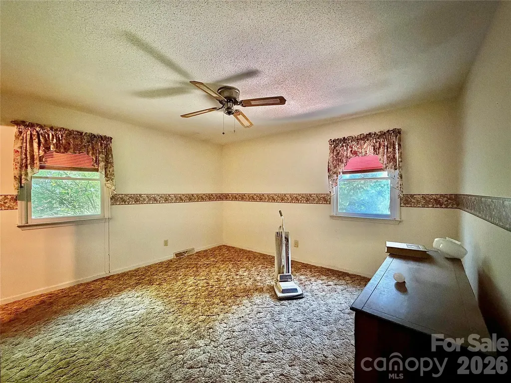 185 Dulaney Drive Nebo NC 28761