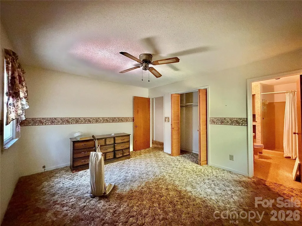 185 Dulaney Drive Nebo NC 28761