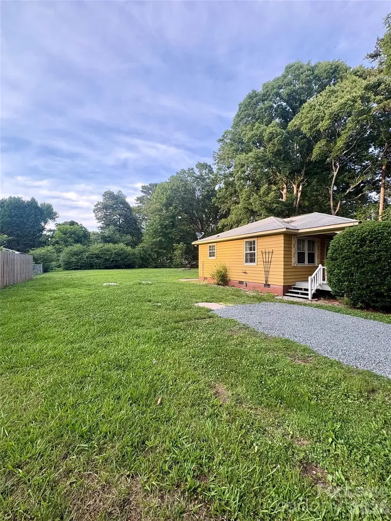 2800 Matoka Trail Matthews NC 28104