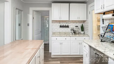 5016 Clearwater Lake Road Mount Holly NC 28120