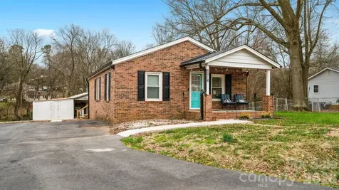 5016 Clearwater Lake Road Mount Holly NC 28120