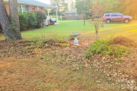 1617 Shampy Drive Hartsville SC 29550