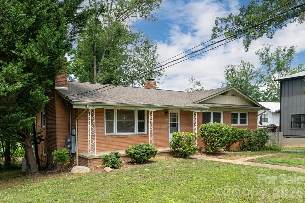52 Blake Drive Arden NC 28704