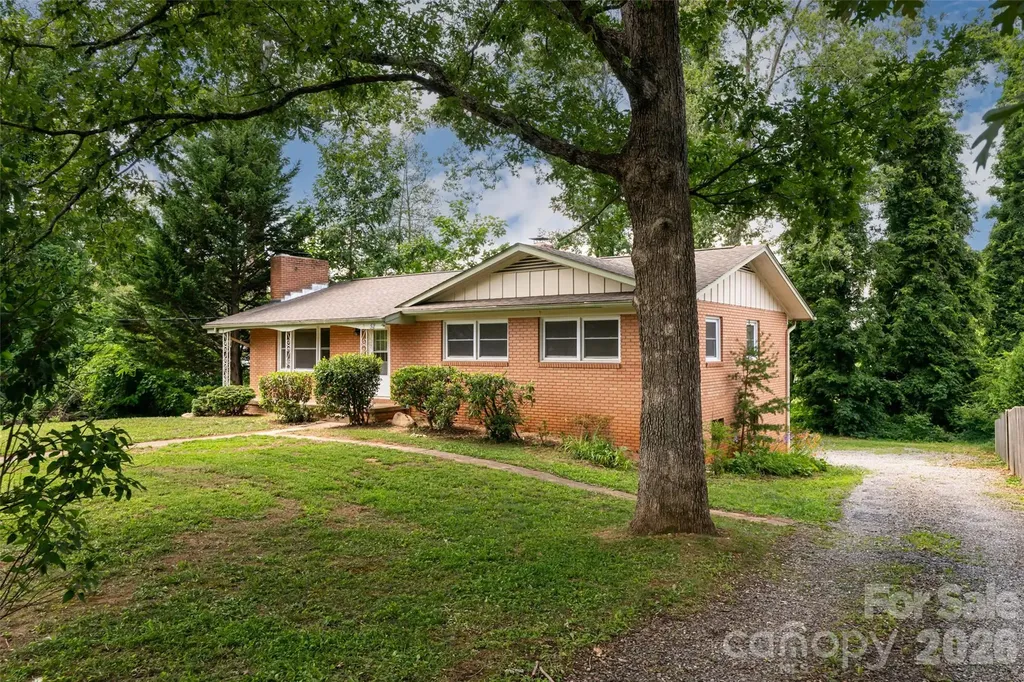 52 Blake Drive Arden NC 28704