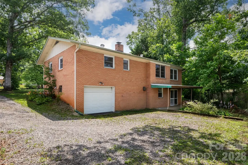 52 Blake Drive Arden NC 28704