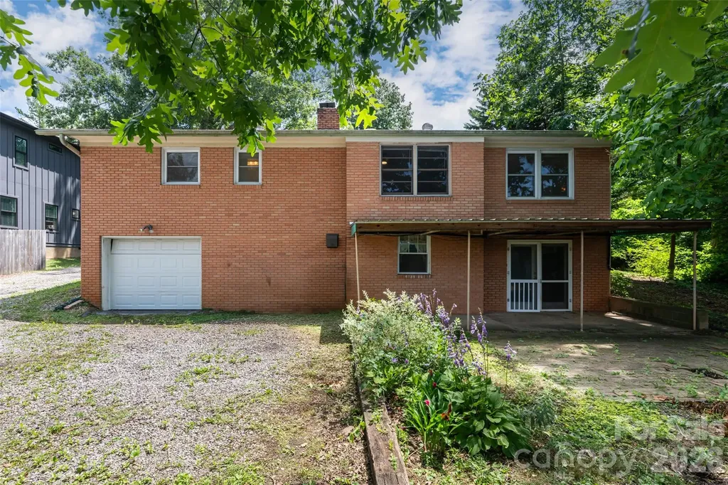52 Blake Drive Arden NC 28704