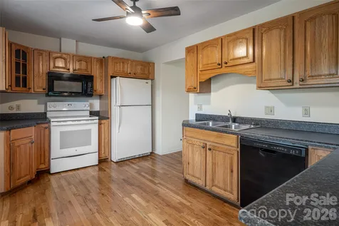 52 Blake Drive Arden NC 28704