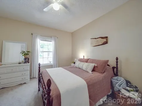 215 6th Street Belmont NC 28012