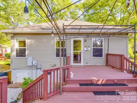 215 6th Street Belmont NC 28012