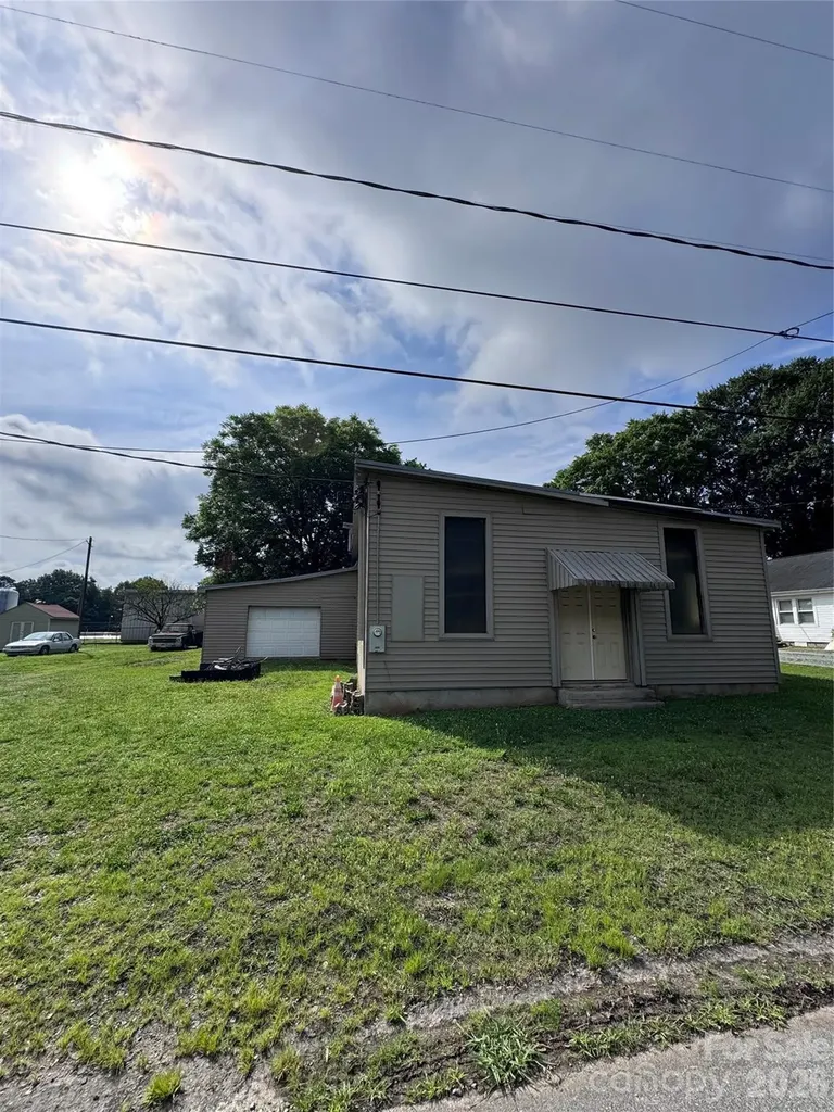 206 9th Street Belmont NC 28012