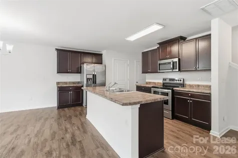 8705 Longnor Street Charlotte NC 28214