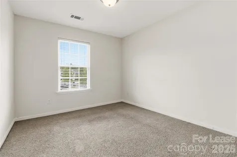 8705 Longnor Street Charlotte NC 28214