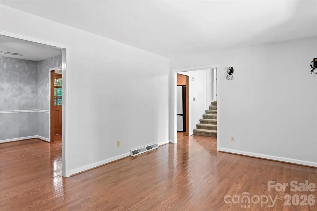 1106 Kelwyn Lane Lewisville NC 27023