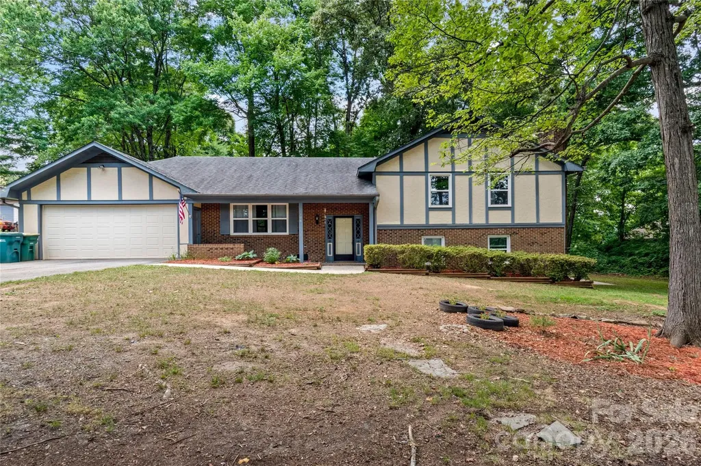 1106 Kelwyn Lane Lewisville NC 27023