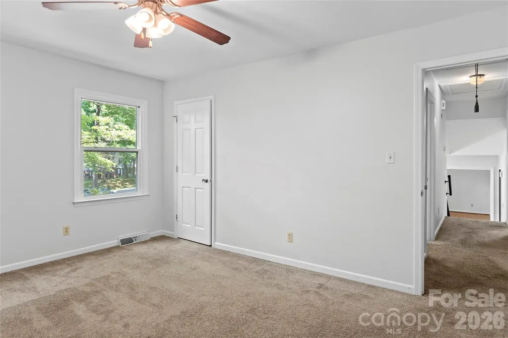 1106 Kelwyn Lane Lewisville NC 27023