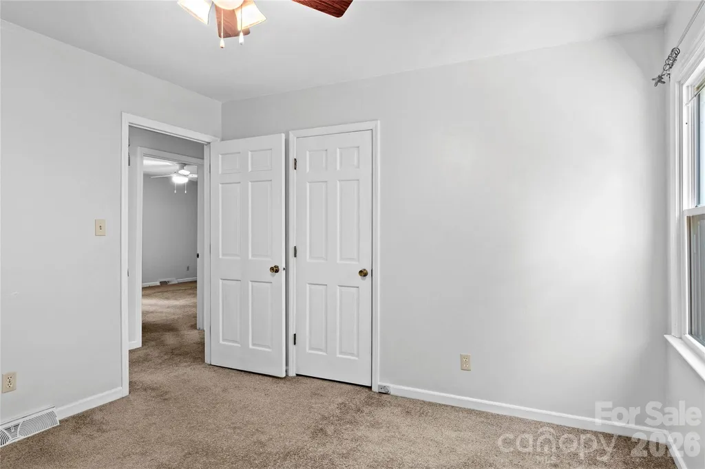 1106 Kelwyn Lane Lewisville NC 27023