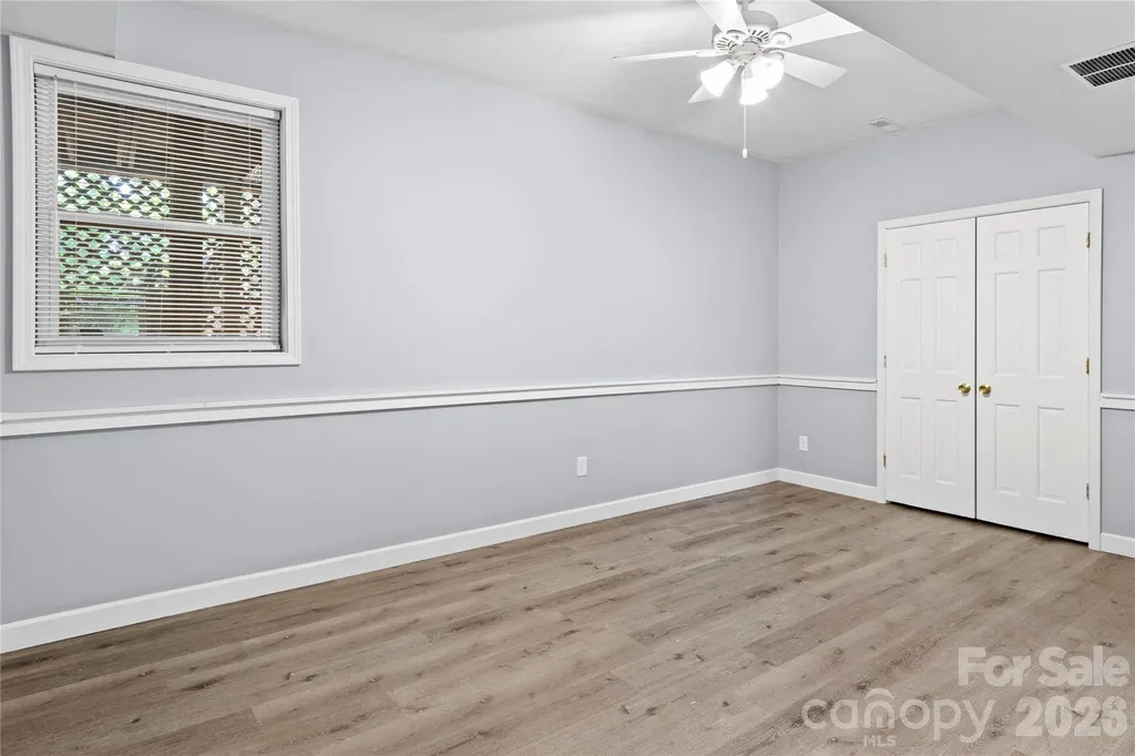1106 Kelwyn Lane Lewisville NC 27023