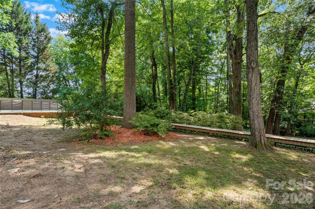 1106 Kelwyn Lane Lewisville NC 27023
