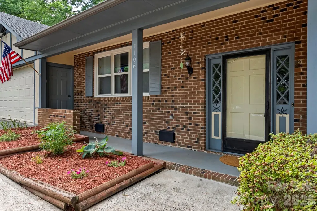 1106 Kelwyn Lane Lewisville NC 27023