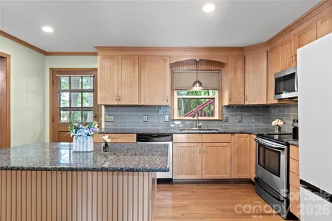 1106 Kelwyn Lane Lewisville NC 27023