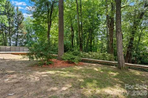 1106 Kelwyn Lane Lewisville NC 27023