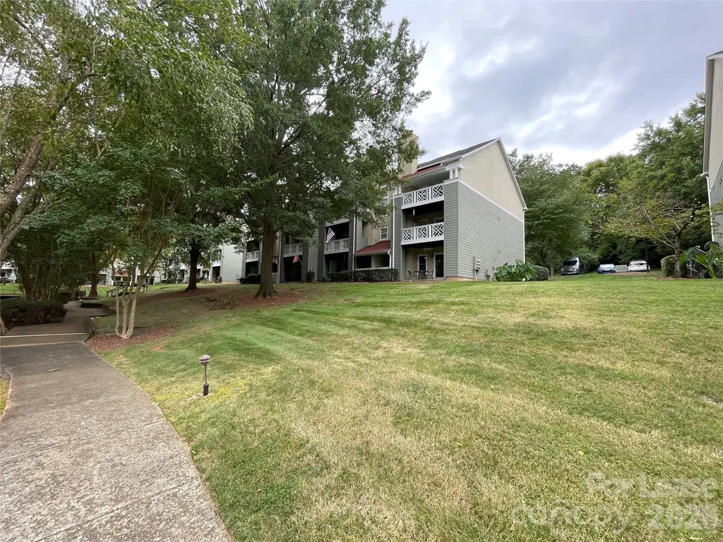 19831 Henderson Road Cornelius NC 28031