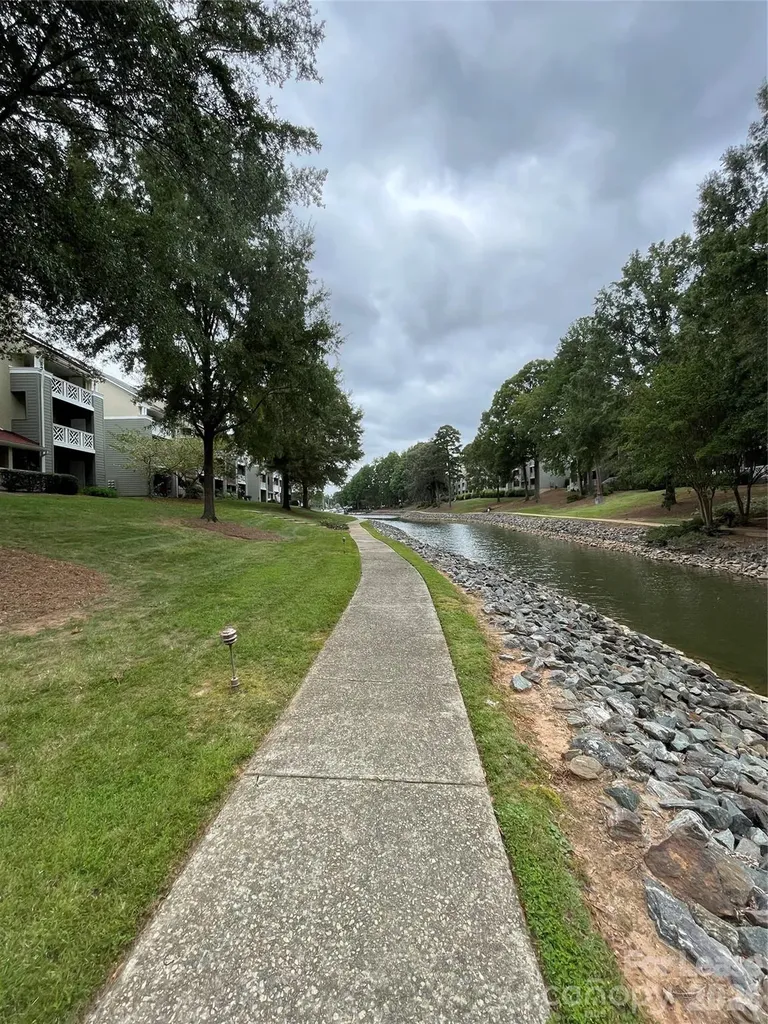 19831 Henderson Road Cornelius NC 28031