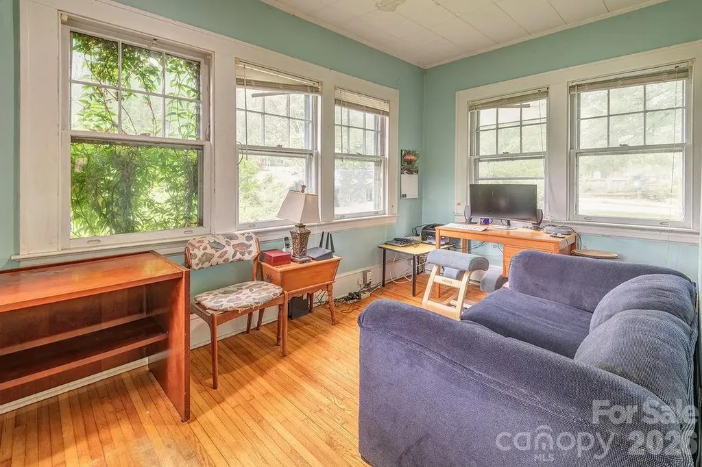 133 Westwood Place Asheville NC 28806