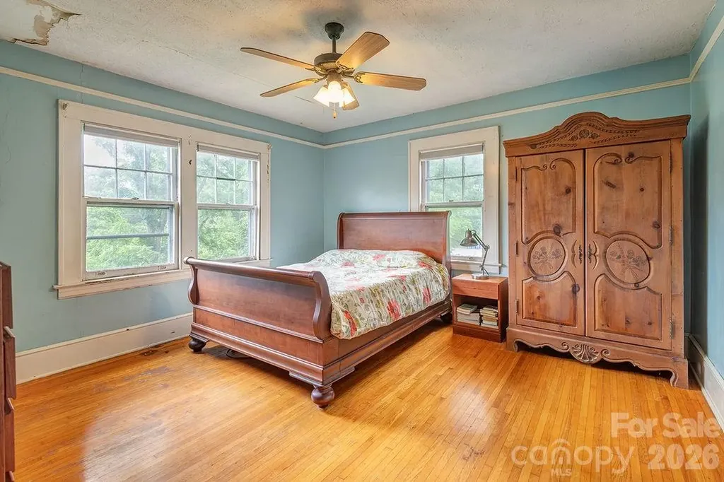 133 Westwood Place Asheville NC 28806