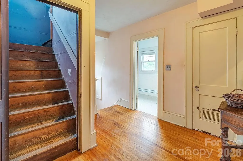133 Westwood Place Asheville NC 28806