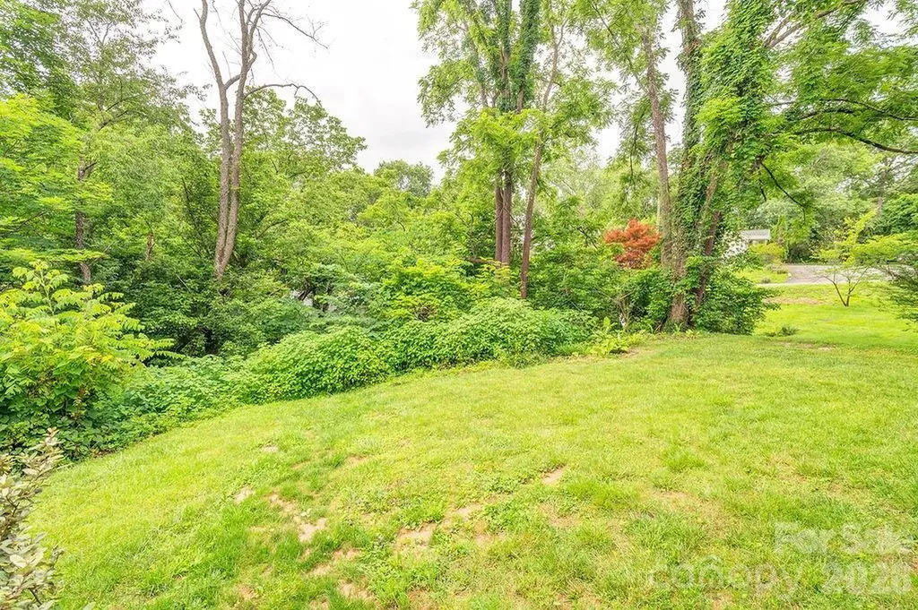 133 Westwood Place Asheville NC 28806