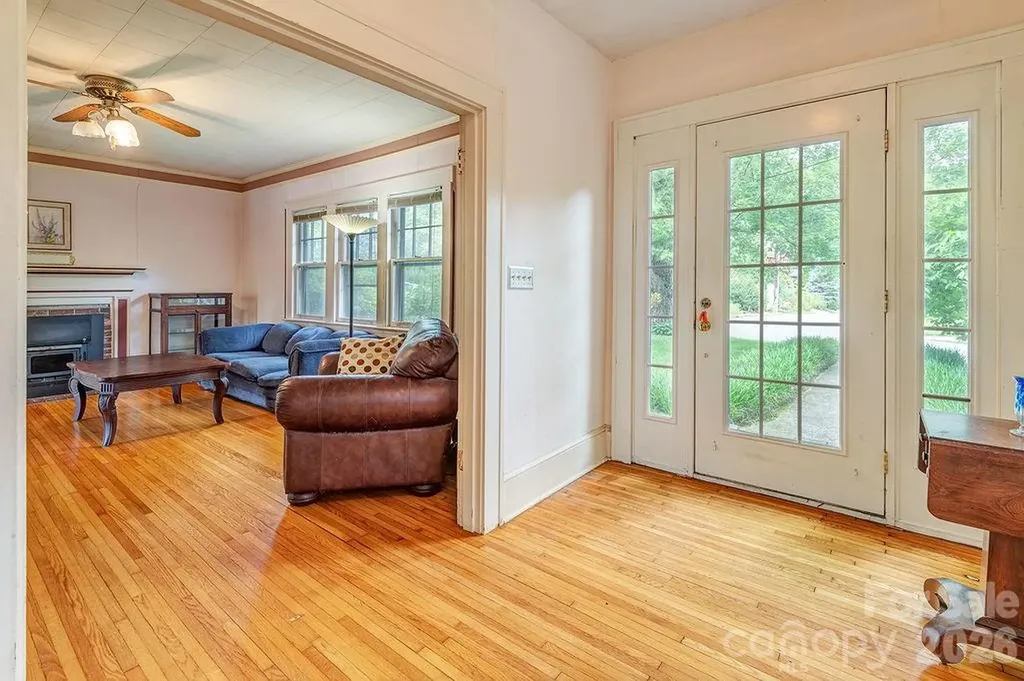 133 Westwood Place Asheville NC 28806
